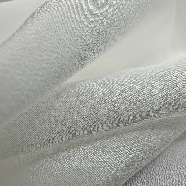 Натуральный шёлк, крепдешин плательно-блузочный, цвет - 
 Молочный