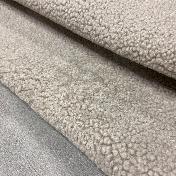 Натуральная меховая овчина, одёжная, цвет - Серый