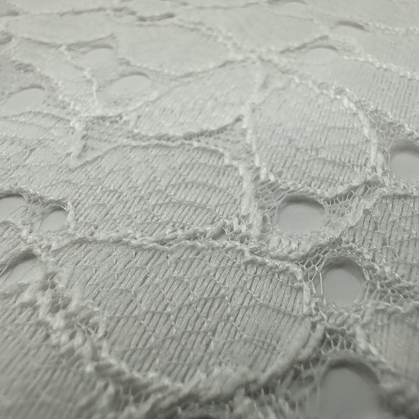 Кружево плательное, цвет - Белый