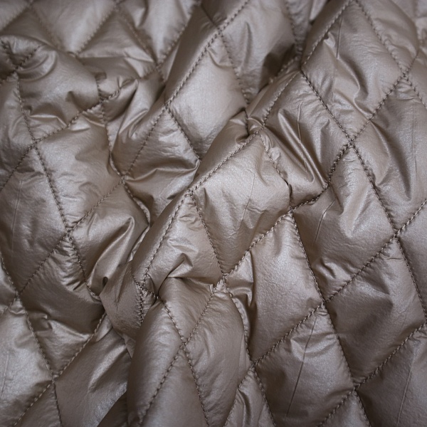 Курточная стёганая ткань с синтепоном, цвет - Шампань